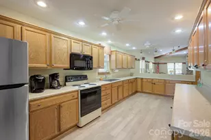 1104 Deermouse Way, Hendersonville, NC 28792 - Photo 25