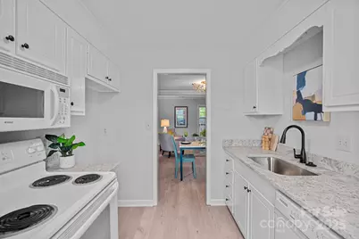 8414 Knights Bridge Road, Charlotte, NC 28210 - Photo 5