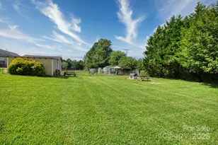 111 Summey Barker Dr, Dallas, NC 28034 - Photo 31