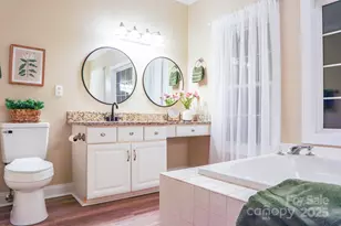 4106 Hemingway Dr, Hickory, NC 28601 - Photo 9