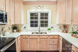 4106 Hemingway Dr, Hickory, NC 28601 - Photo 21