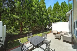 1995 Talbot Ln, Hickory, NC 28602 - Photo 5