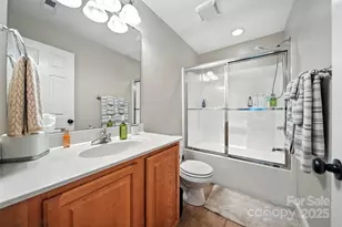 1995 Talbot Ln, Hickory, NC 28602 - Photo 21