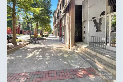 210 S Center Street, Statesville, NC 28677 - Photo 3