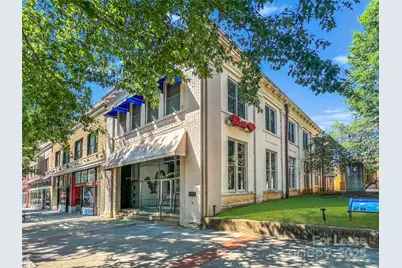 210 S Center Street, Statesville, NC 28677 - Photo 1