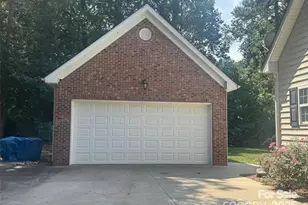 390 Robinson Rd, Mooresville, NC 28117 - Photo 41