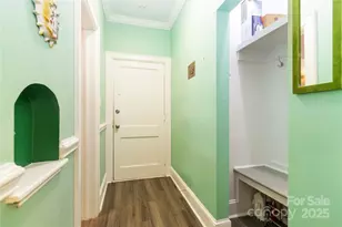 811 E Morehead St, Charlotte, NC 28202 - Photo 5