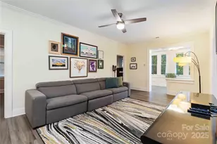 811 E Morehead St, Charlotte, NC 28202 - Photo 7