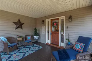 105 Deer Glade Ln, Waynesville, NC 28786 - Photo 3