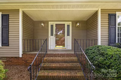 2624 Castlewood Drive, Gastonia, NC 28056 - Photo 3