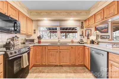 75 S Black Oak Drive, Asheville, NC 28804 - Photo 5