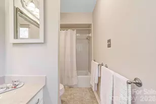 75 S Black Oak Dr, Asheville, NC 28804 - Photo 21