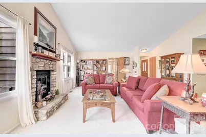 75 S Black Oak Drive, Asheville, NC 28804 - Photo 15