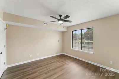 1635 20th Avenue Court NE, Hickory, NC 28601 - Photo 9