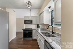 1635 20th Ave Ct NE, Hickory, NC 28601 - Photo 5