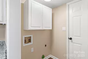 1635 20th Ave Ct NE, Hickory, NC 28601 - Photo 21