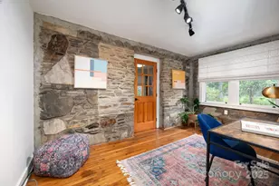 115 Oakland Rd, Asheville, NC 28801 - Photo 17