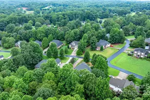 1158 Waterford Dr, Hickory, NC 28602 - Photo 29