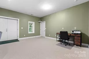 1158 Waterford Dr, Hickory, NC 28602 - Photo 19