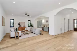 2209 Norcross Pl, Charlotte, NC 28205 - Photo 11