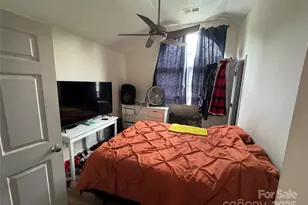 2564 Carya Pond Ln, Charlotte, NC 28212 - Photo 7