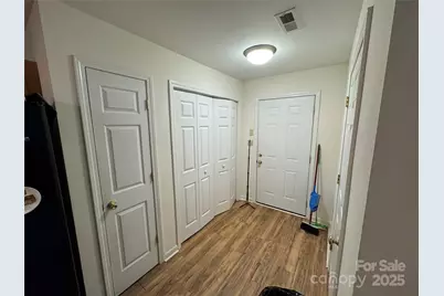 2564 Carya Pond Lane, Charlotte, NC 28212 - Photo 3