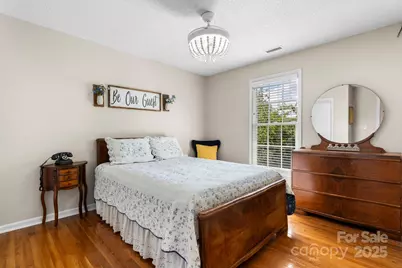 1801 Twin Ponds Drive, Hickory, NC 28602 - Photo 17