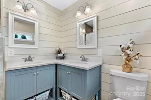 1801 Twin Ponds Dr, Hickory, NC 28602 - Photo 23