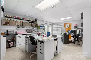 1801 Twin Ponds Dr, Hickory, NC 28602 - Photo 33