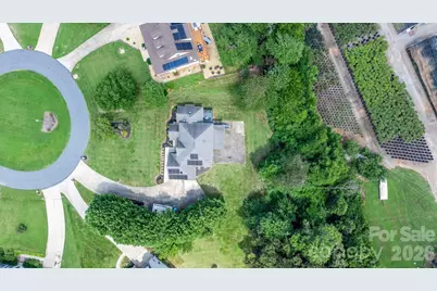 1801 Twin Ponds Drive, Hickory, NC 28602 - Photo 39