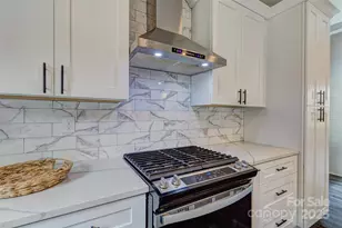 1313 Dockery Dr, Shelby, NC 28152 - Photo 9