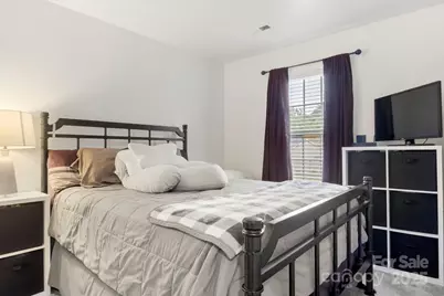 8211 Carob Tree Lane, Charlotte, NC 28215 - Photo 11