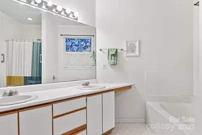 702 Cinnamon Way, Flat Rock, NC 28731 - Photo 19