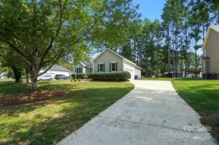 8877 Oldenburg Dr, Mount Pleasant, NC 28124 - Photo 41