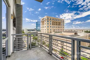 333 W Trade St, Charlotte, NC 28202 - Photo 9