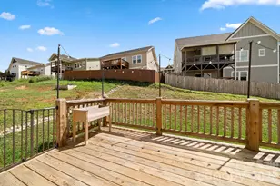 224 Oak Mdw Ln, Asheville, NC 28804 - Photo 19