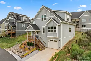 224 Oak Mdw Ln, Asheville, NC 28804 - Photo 3