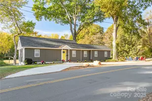 700 Magnolia St, Winston Salem, NC 27103 - Photo 1