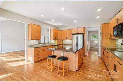 114 Dogwood Trail, Hendersonville, NC 28791 - Photo 15