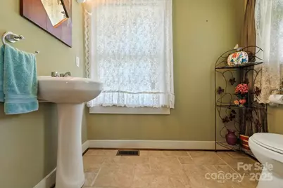 317 Courtland Boulevard, Hendersonville, NC 28791 - Photo 21