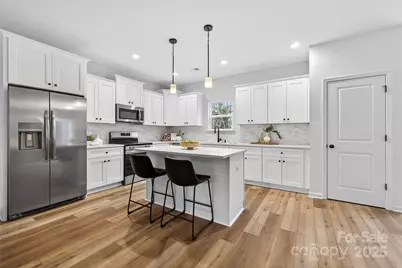 9717 Forest Drive, Charlotte, NC 28216 - Photo 9