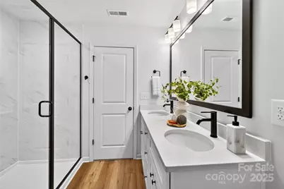 9717 Forest Drive, Charlotte, NC 28216 - Photo 23