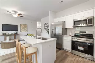 532 W McLelland Ave, Mooresville, NC 28115 - Photo 13