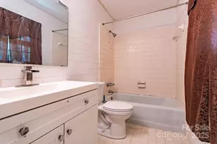 194 Hillsboro Rd, Taylorsville, NC 28681 - Photo 17