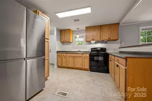 118 Aiken St, Forest City, NC 28043 - Photo 9