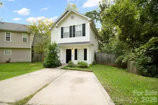 5541 Peachwood Dr, Charlotte, NC 28216 - Photo 1