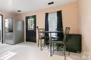 5541 Peachwood Dr, Charlotte, NC 28216 - Photo 7