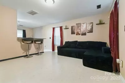 5541 Peachwood Drive, Charlotte, NC 28216 - Photo 3