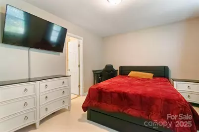 5541 Peachwood Drive, Charlotte, NC 28216 - Photo 15