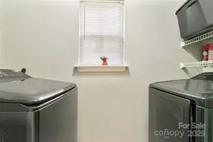 5541 Peachwood Dr, Charlotte, NC 28216 - Photo 13